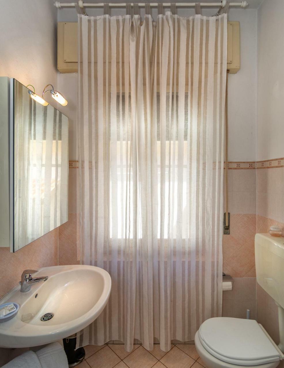 Affittacamere La Casa Di Ugo Ciglione Buitenkant foto