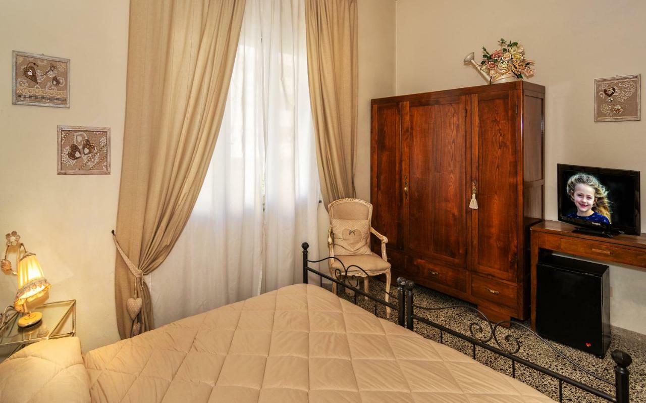 Affittacamere La Casa Di Ugo Ciglione Buitenkant foto