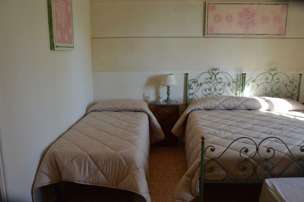 Affittacamere La Casa Di Ugo Ciglione Buitenkant foto