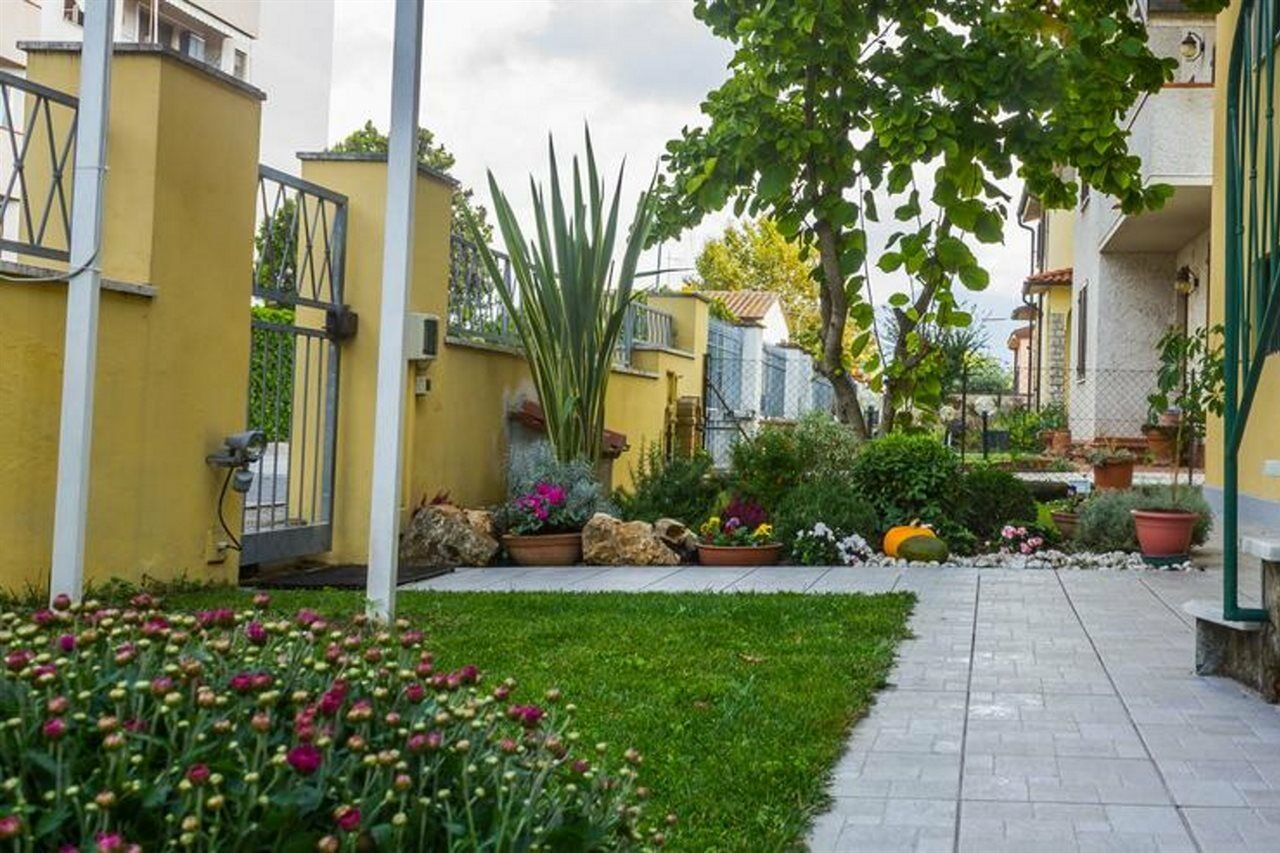 Affittacamere La Casa Di Ugo Ciglione Buitenkant foto