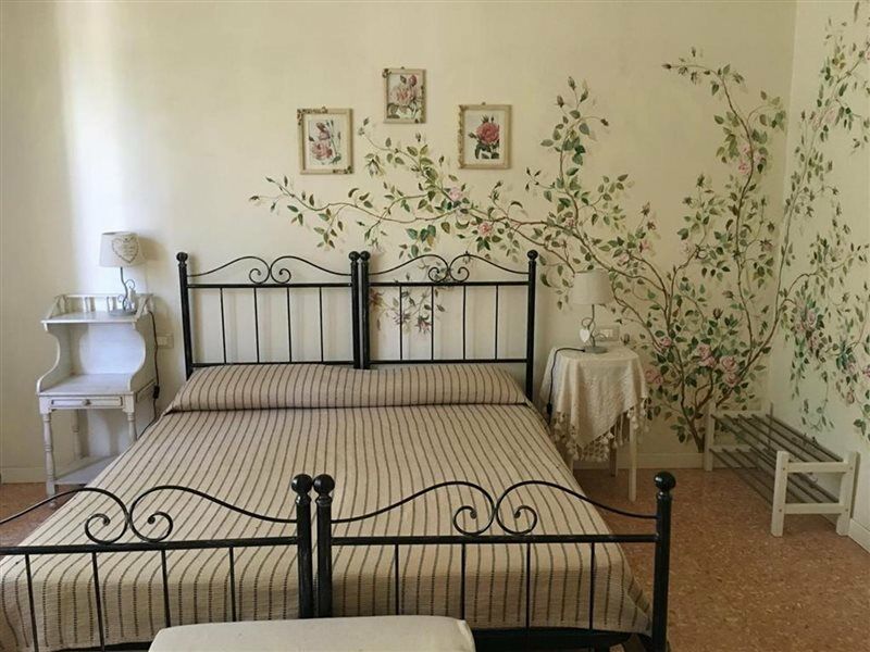 Affittacamere La Casa Di Ugo Ciglione Buitenkant foto